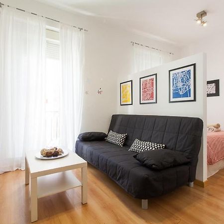 Peral Home Cozy Apartment Sevilla Exterior foto