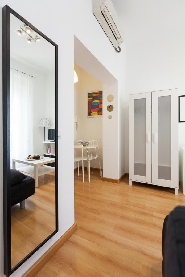 Peral Home Cozy Apartment Sevilla Exterior foto